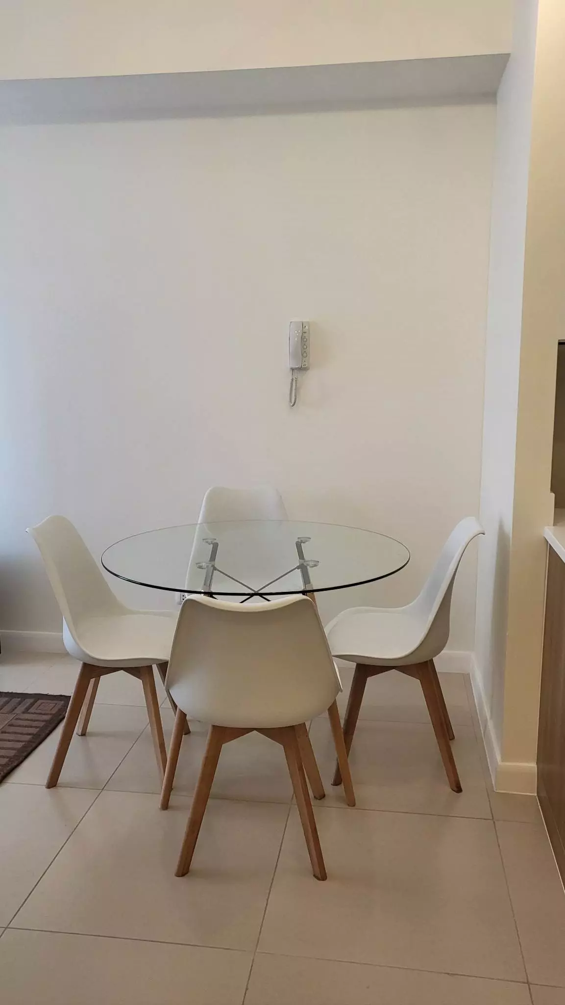 RUSH FOR SALE OR RENT FURNISHED 2 BEDROOM CONDO IN PASIG CITY — 2 Bedrooms in United Street, Pasig, Metro Manila — Photo 4