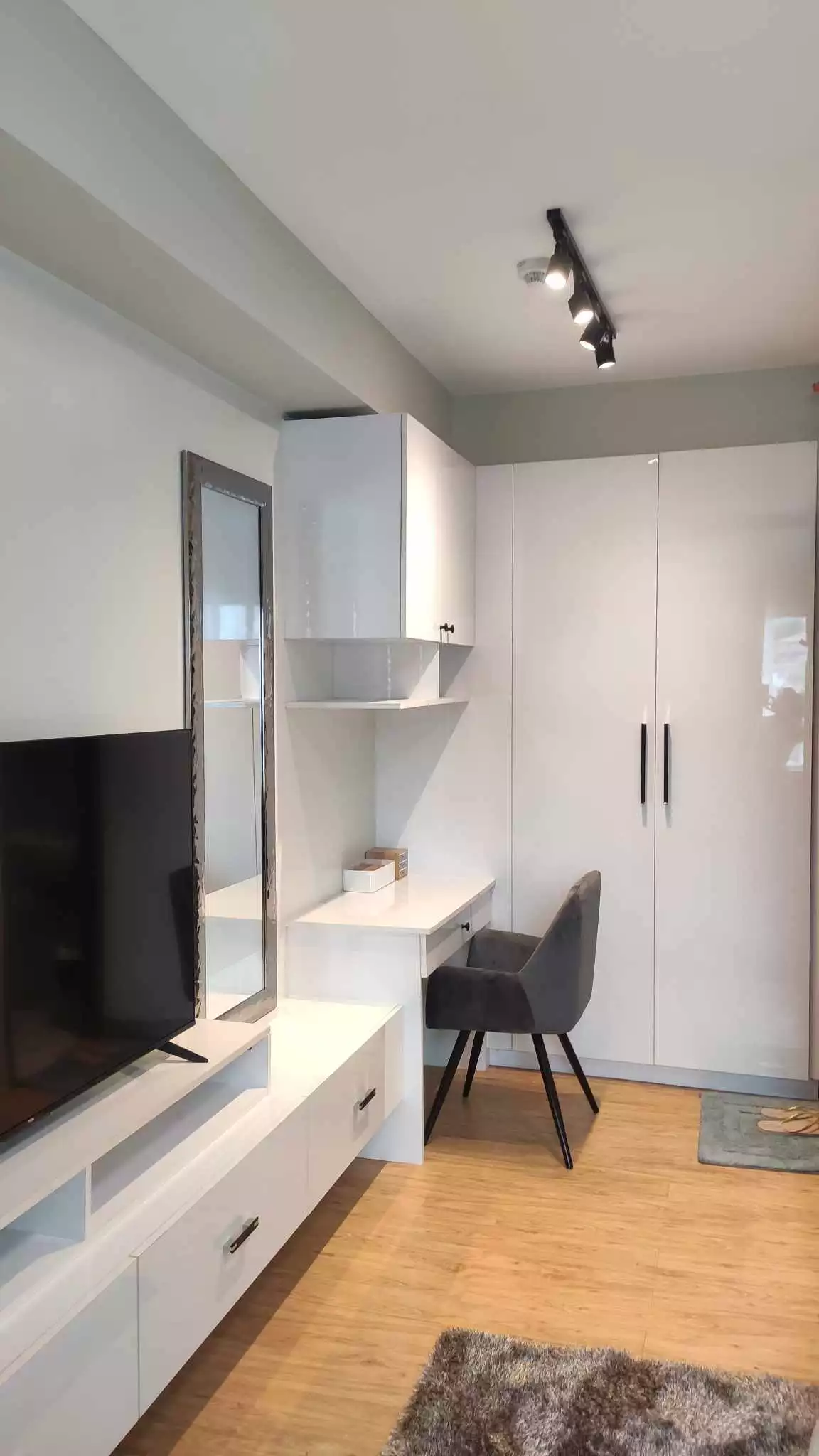 40 sqm 1 bedroom Mivesa Garden Residences for rent fully furnished — 1 Bedroom in Salinas Drive Extension, Cebu City, Philippines — Photo 5