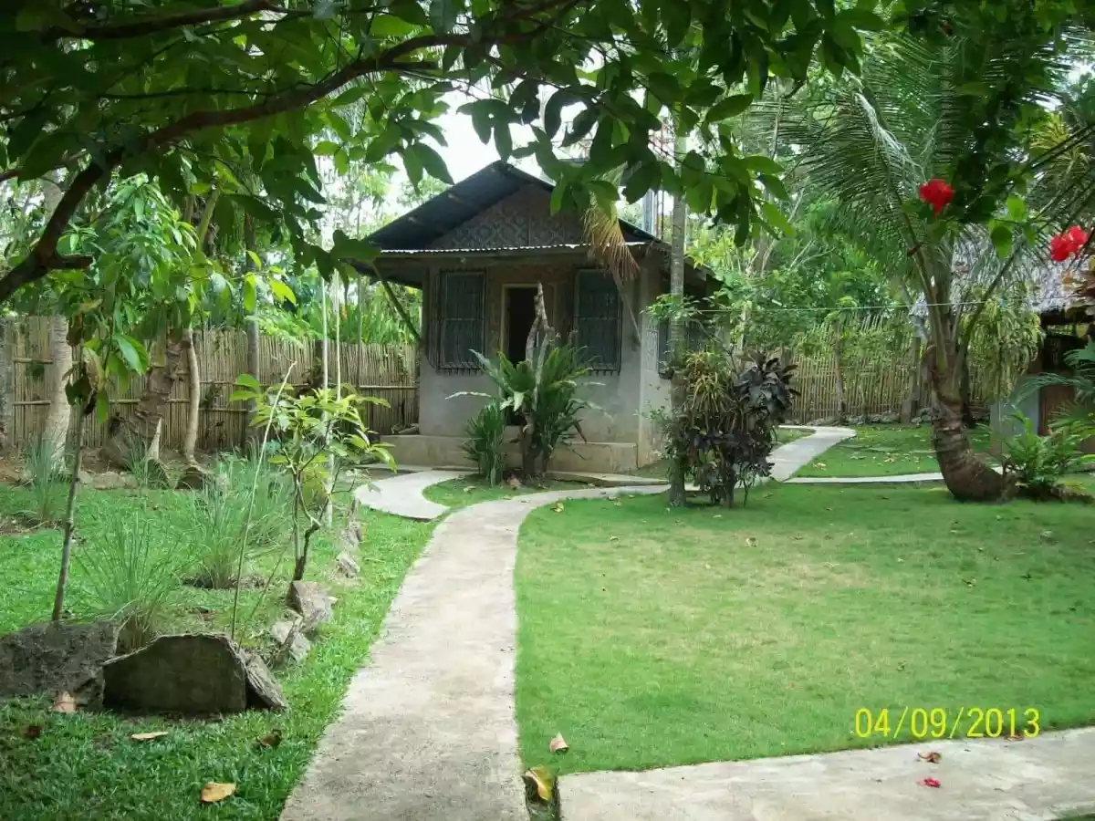 Near ICM 1400mÂ² House and lot on Tagbilaran City Bohol - photo 4