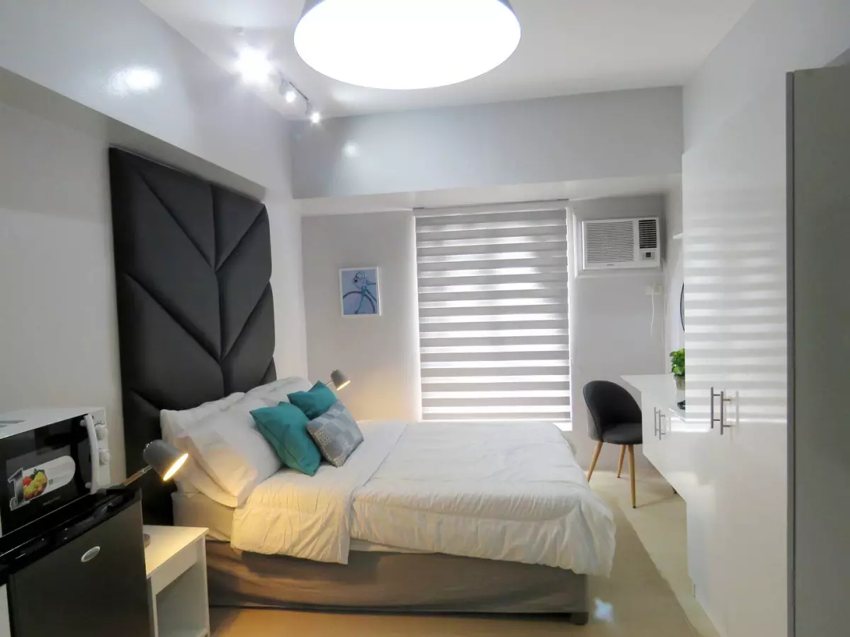 Chic Studio Unit for rent in Avida Riala - photo 7