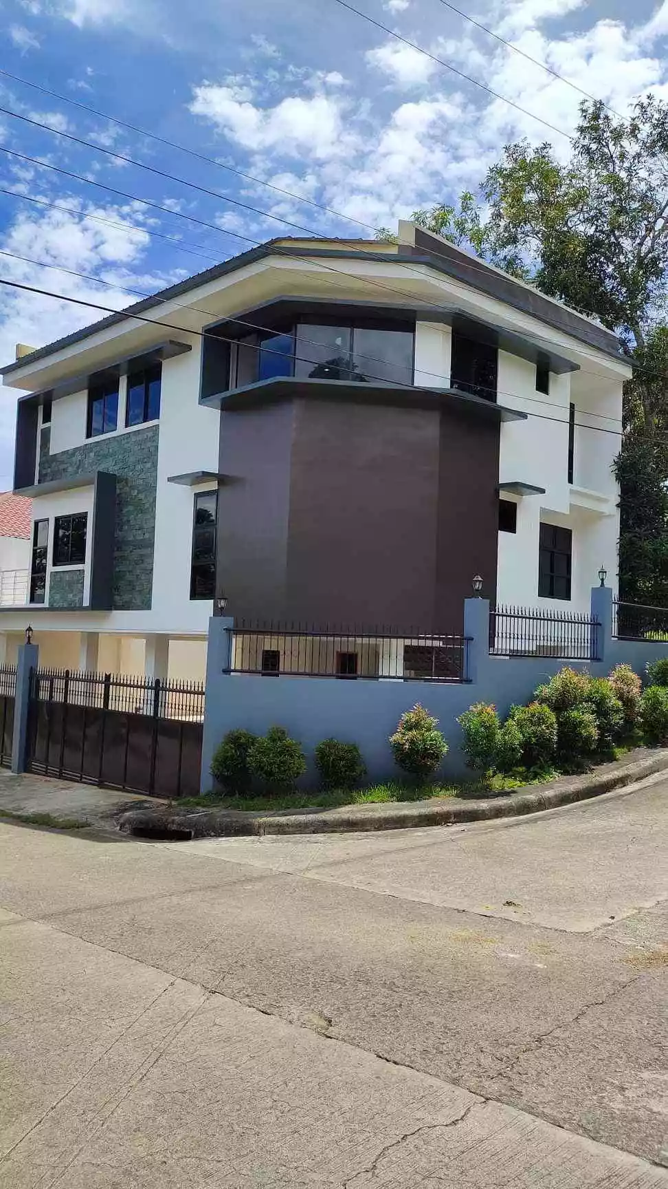 3-Storey Modern House and Lot with 4-car Garage in Talamban, Cebu — House and Lot in Upper Bacayan, Cebu City, Cebu — Photo 2