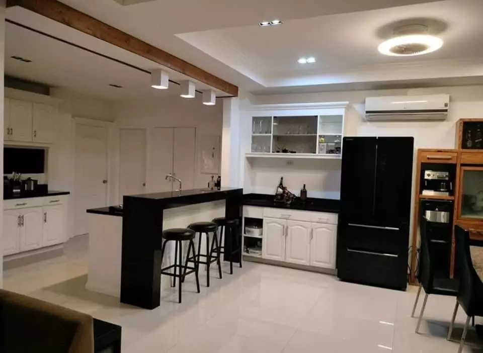 For Sale Italian Inspired House and lot in Fonte Versailes — House and Lot in Minglanilla, Cebu, Philippines — Photo 4