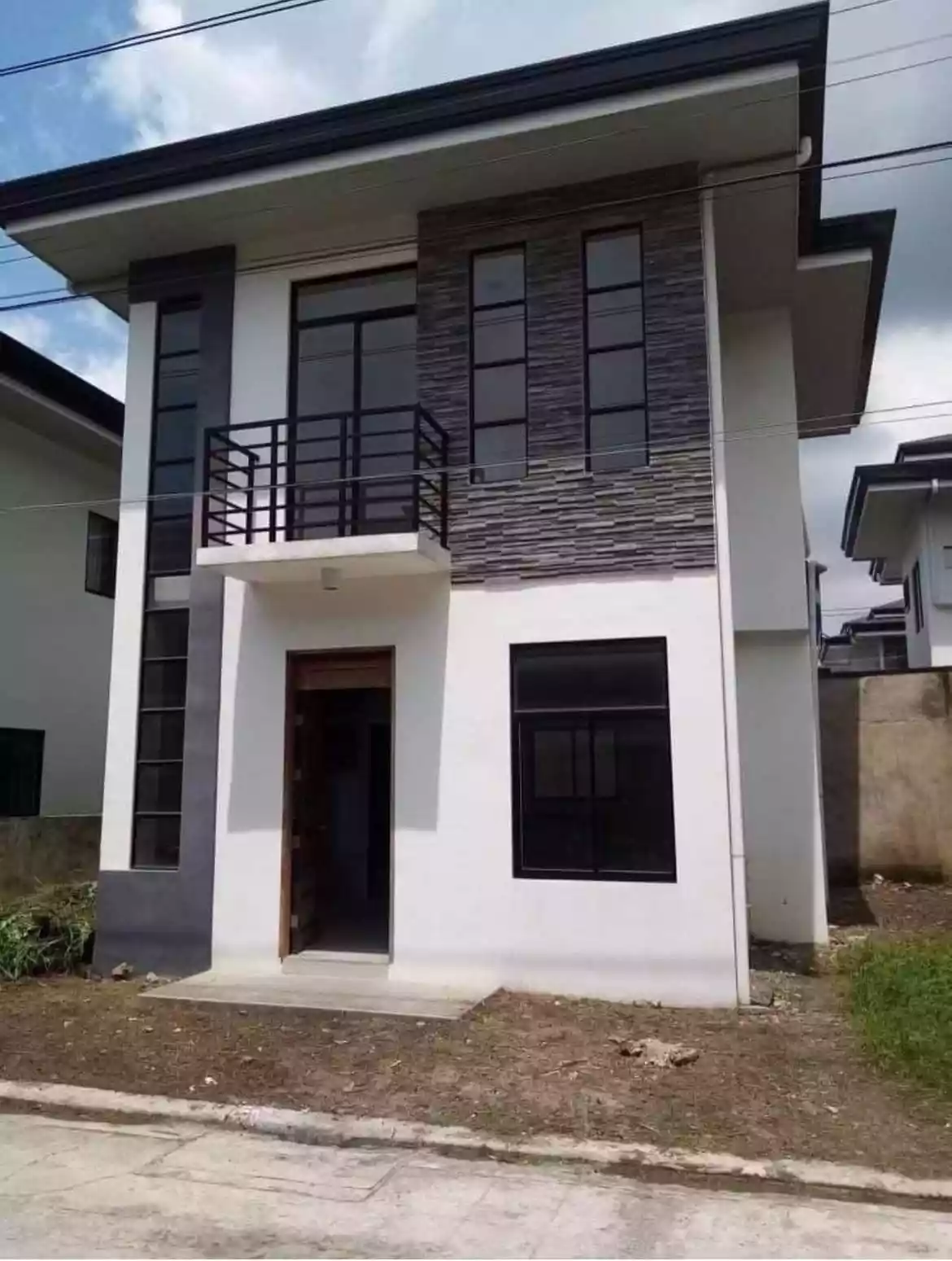 2 Storey house and lot near Ateneo - Sacred Heart School in Canduman Mandaue City
