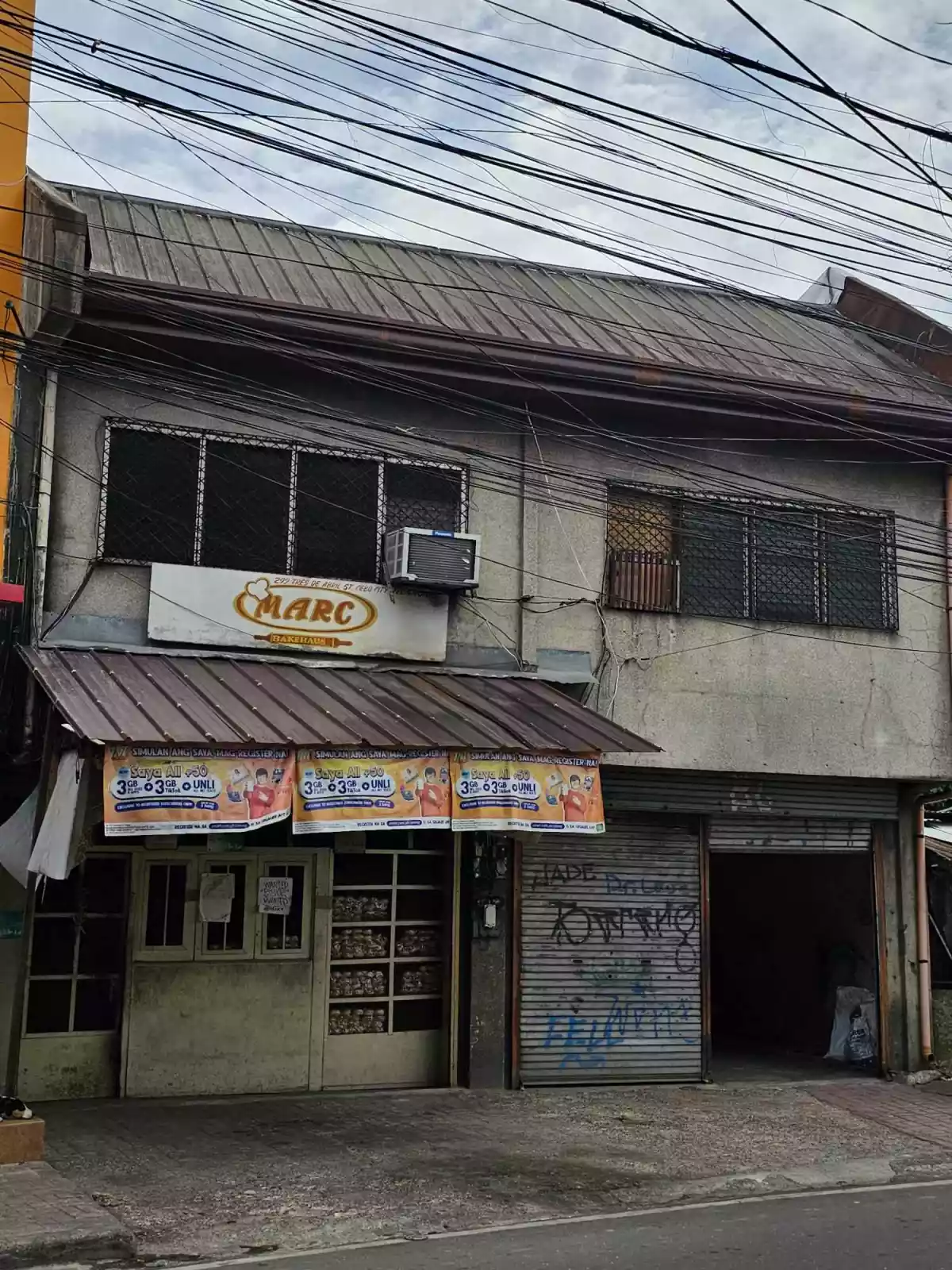 COMMERCIAL BUILDING WITH LOT AREA 165SQM FLOOR AREA 300SQM IN CALLE TRES ABRIL  TABUAN CEBU CITY — Building in Cebu City, Cebu, Philippines — Photo 5