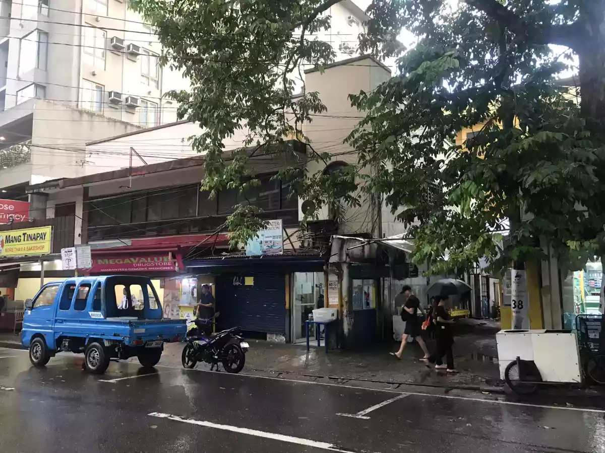 Commercial Building for sale in Ramos St Cebu City — Building in F. Ramos Street, Cebu City, Cebu — Photo 2