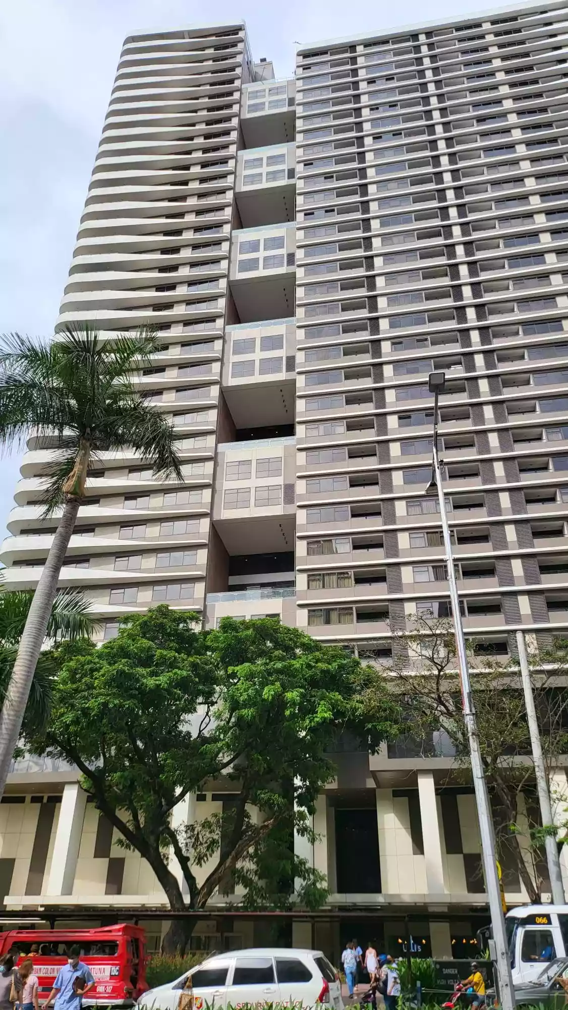 Open photo 12 of 21 — For sale 1 Bedroom unit in The Alcoves Ayala Cebu City
