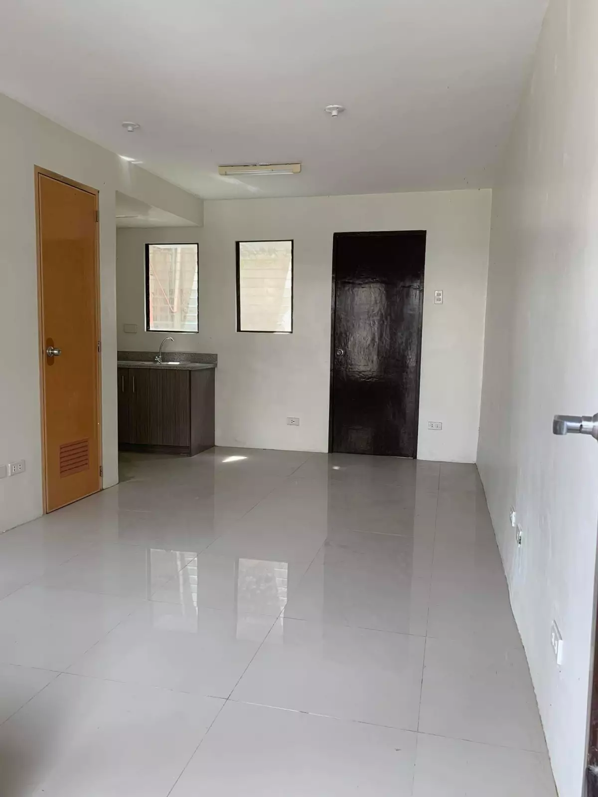 Casa Mira Linao unit B townhouse for sale — House and Lot in Talisay, Cebu, Philippines — Photo 5