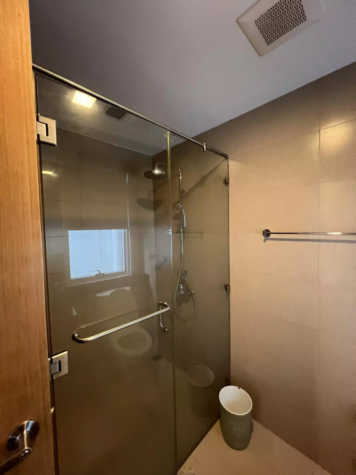 2 Bedrooms for Sale in 1016 Residences with Basement Parking — 2 Bedrooms in Cebu City, Philippines — Photo 6