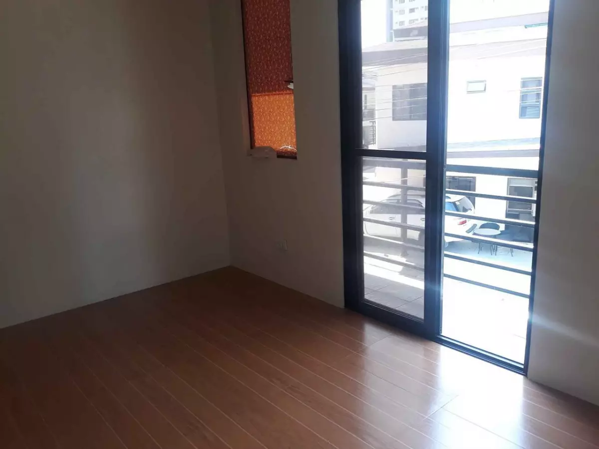 For rent 4bdrooom Townhouse in  Canduman Mandaue city Cebu near Ateneo De Cebu - photo 6