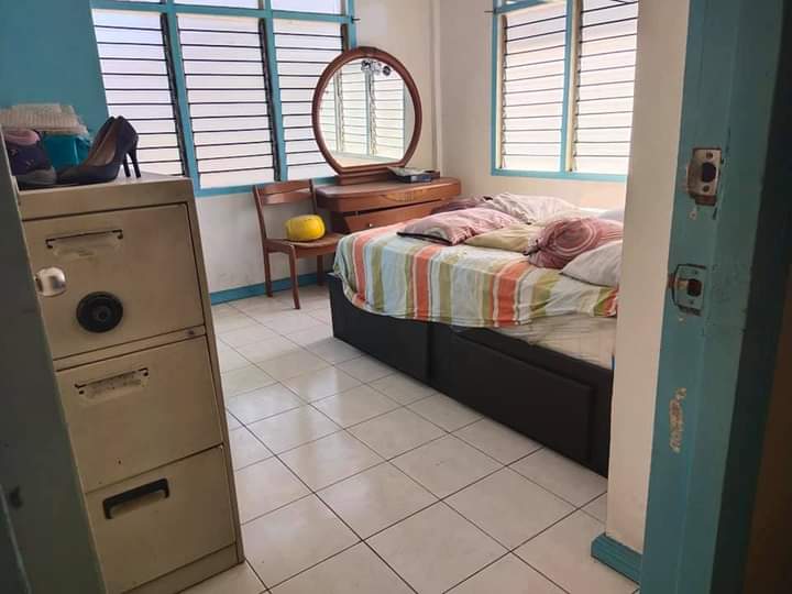 Open photo 13 of 18 — For sale Commercial Lot with house