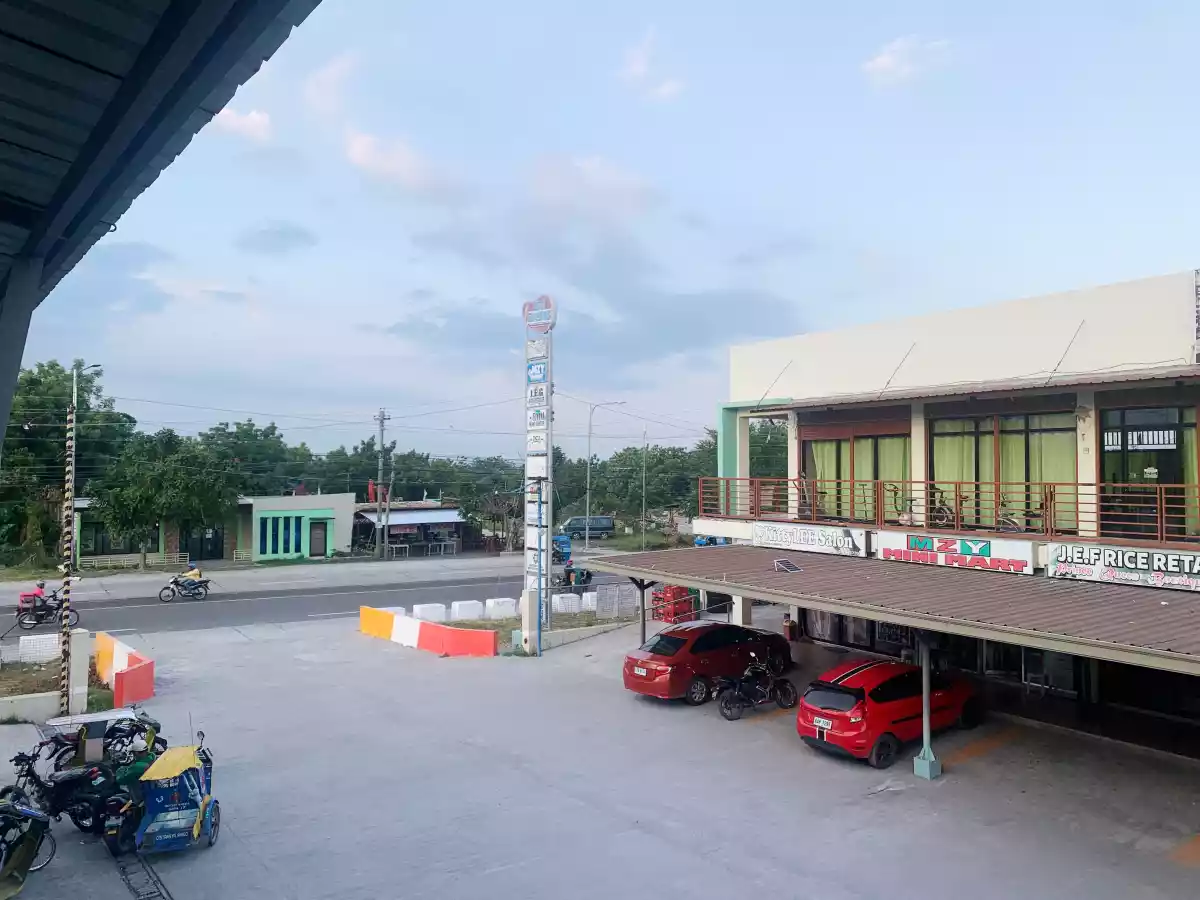 EDC COMMERCIAL SPACE FOR RENT - photo 3