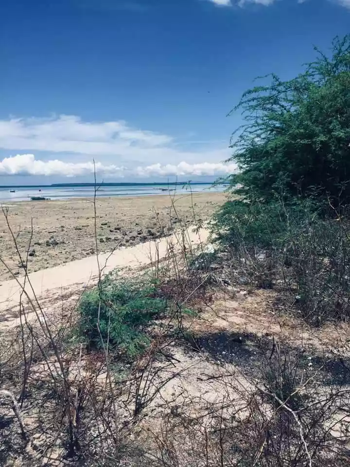 Beachlot for sale