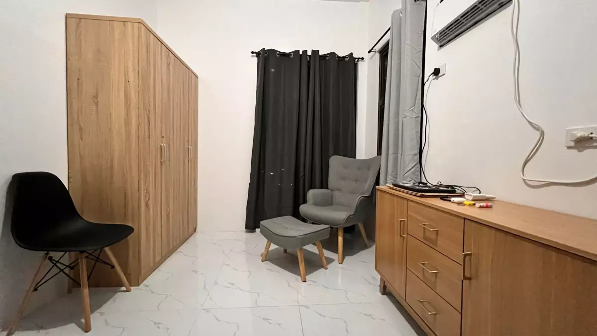 Newly renovated, beautiful, fully furnished 1-BR at Royal Oceancrest Mactan — 1 Bedroom in Lapu-Lapu City, Cebu, Philippines — Photo 6