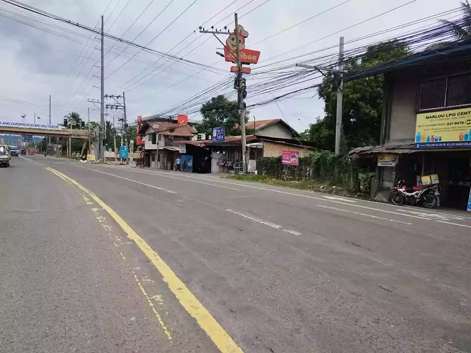 COMMERCIAL LOT FOR SALE 548SQM ALONG PUAN HIGHWAY NEAR JOLLIBEE PUAN 