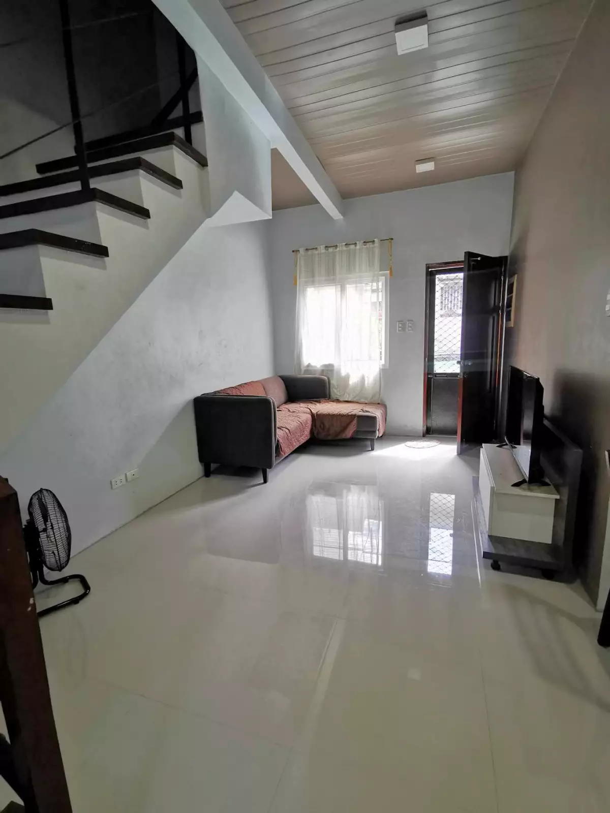 Fully Furnished Townhouse inside Subdivision near Mactan Newtown for Sale — Townhouse in Maribago, Lapu-Lapu City, Cebu — Photo 6