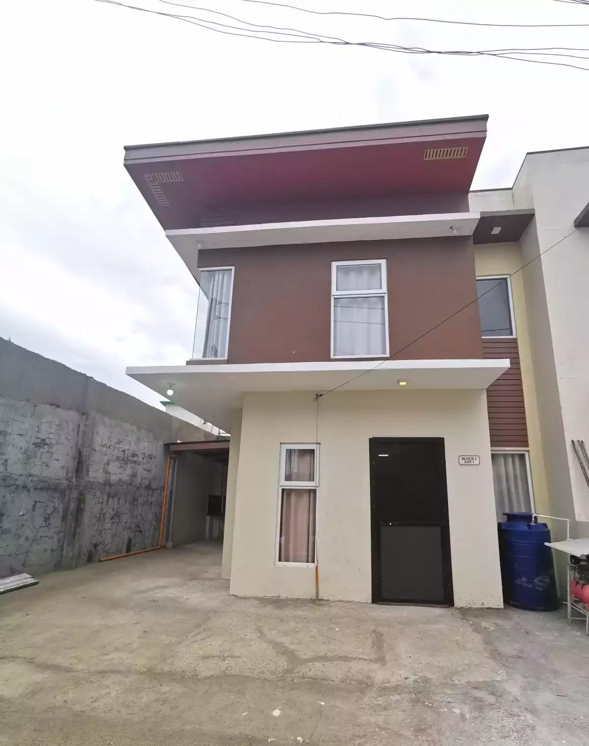Townhouse for Rent in Mactan - photo 2