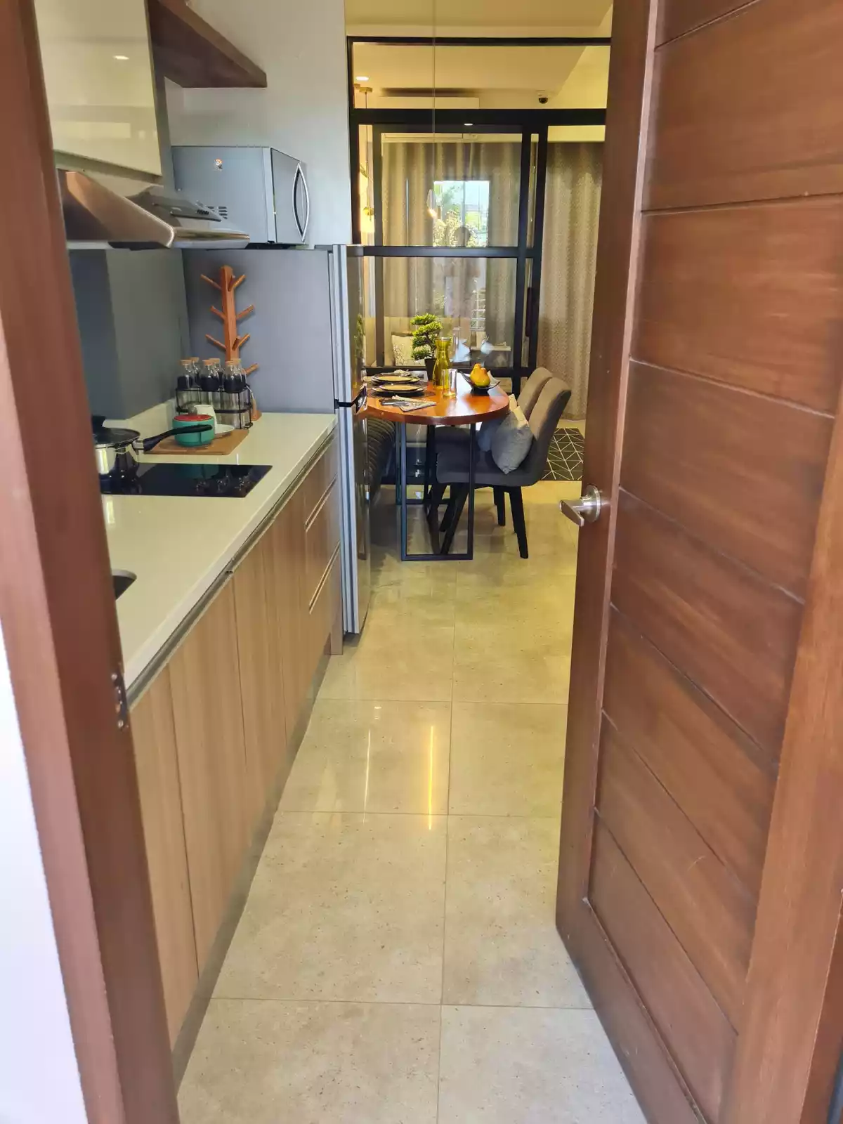 RUSH SALE PASALO 1 BEDROOM W/OUT BALCONY IN LAHUG CEBU CITY - photo 3