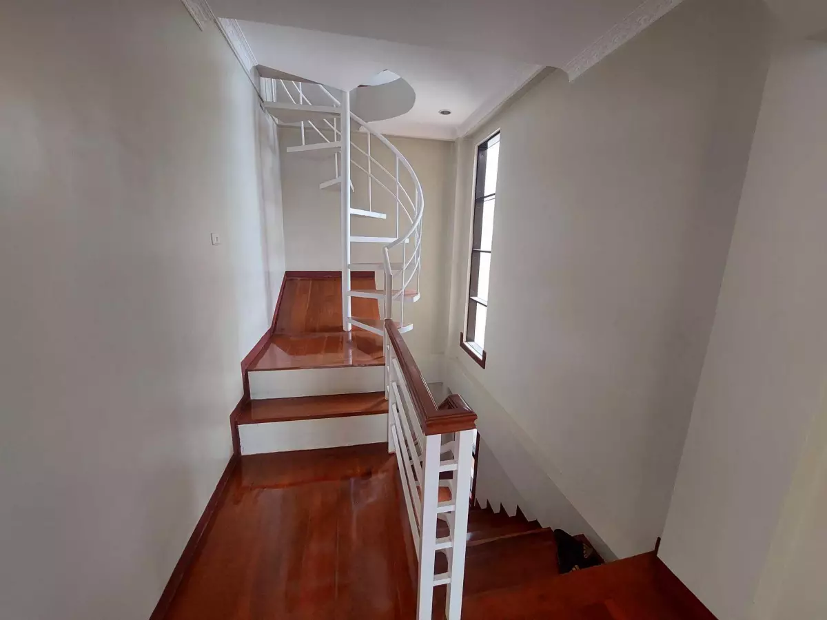 Open photo 19 of 21 — Vista Grande For Rent