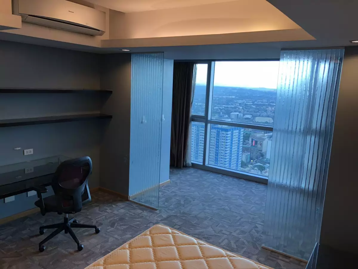 The St. Francis Shangri-La Place ( Luxury Condominium ) by Princess Rose Esposo - photo 5