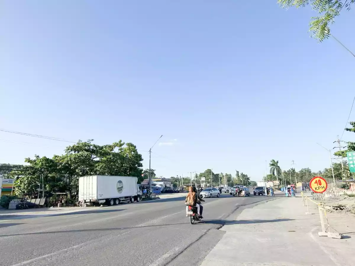 Commercial Property along Lagao National Highway — Commercial Lot in General Santos City, South Cotabato, Philippines — Photo 3