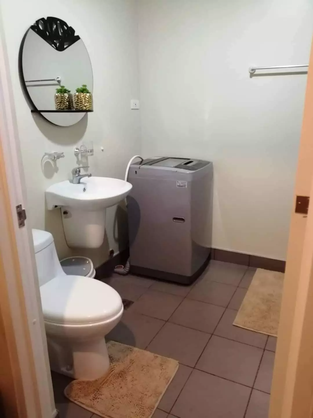 Avida Riala Fully Furnished 1 Bedroom Unit - photo 2
