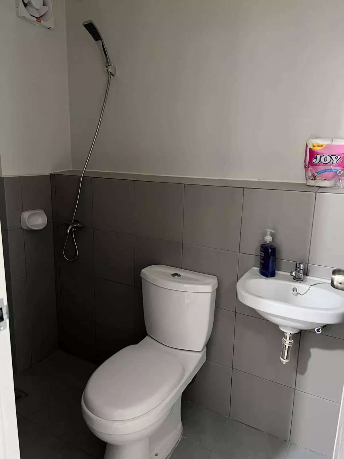 CTC 10-096386 — 2 Bedrooms in Cebu City, Cebu, Philippines — Photo 5