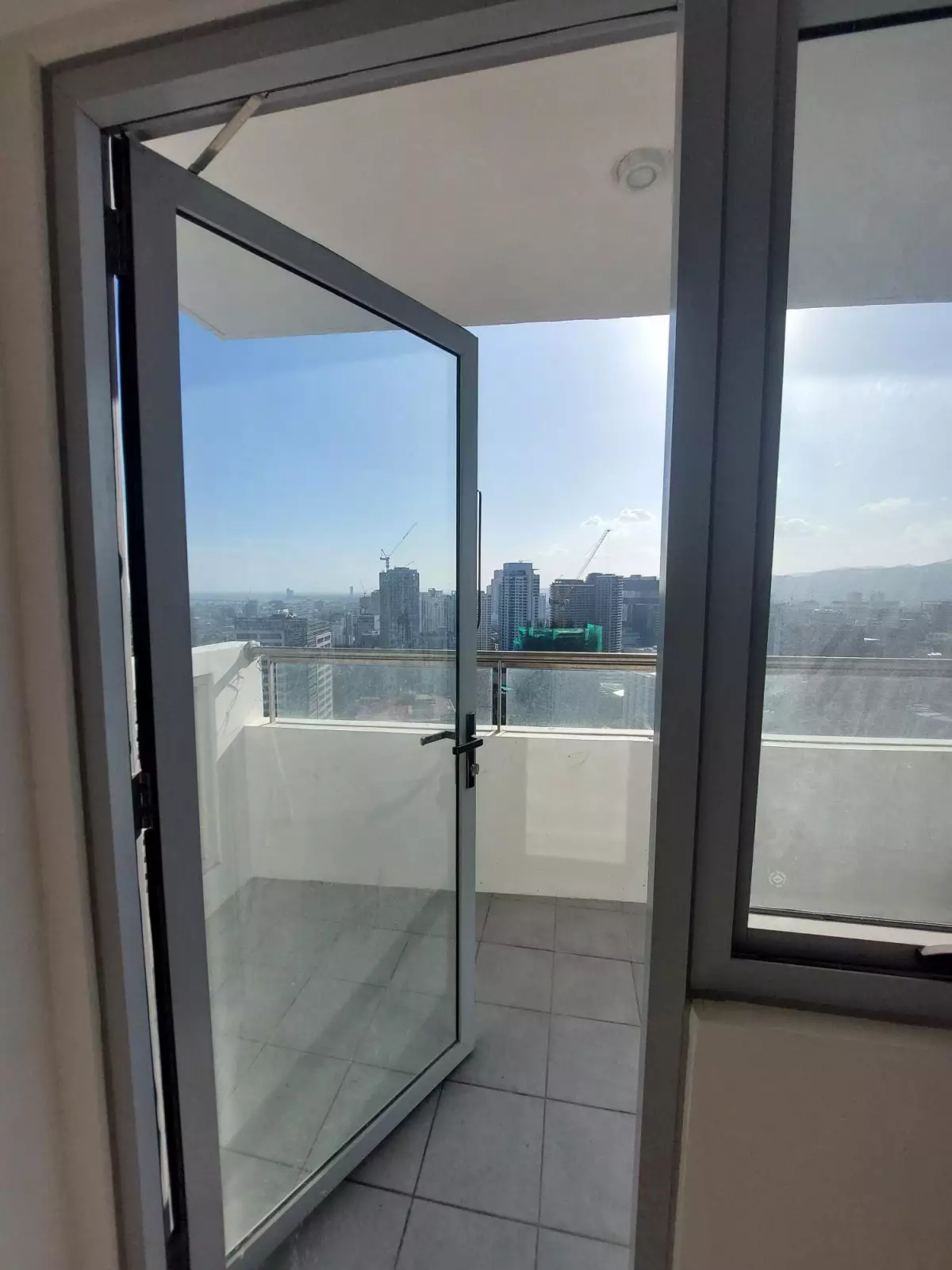 Taft East Gate 2Bedroom For Assume Save 7Million for the Current Price — 2 Bedrooms in Pope John Paul II Avenue, Cebu City, Central Visayas — Photo 6