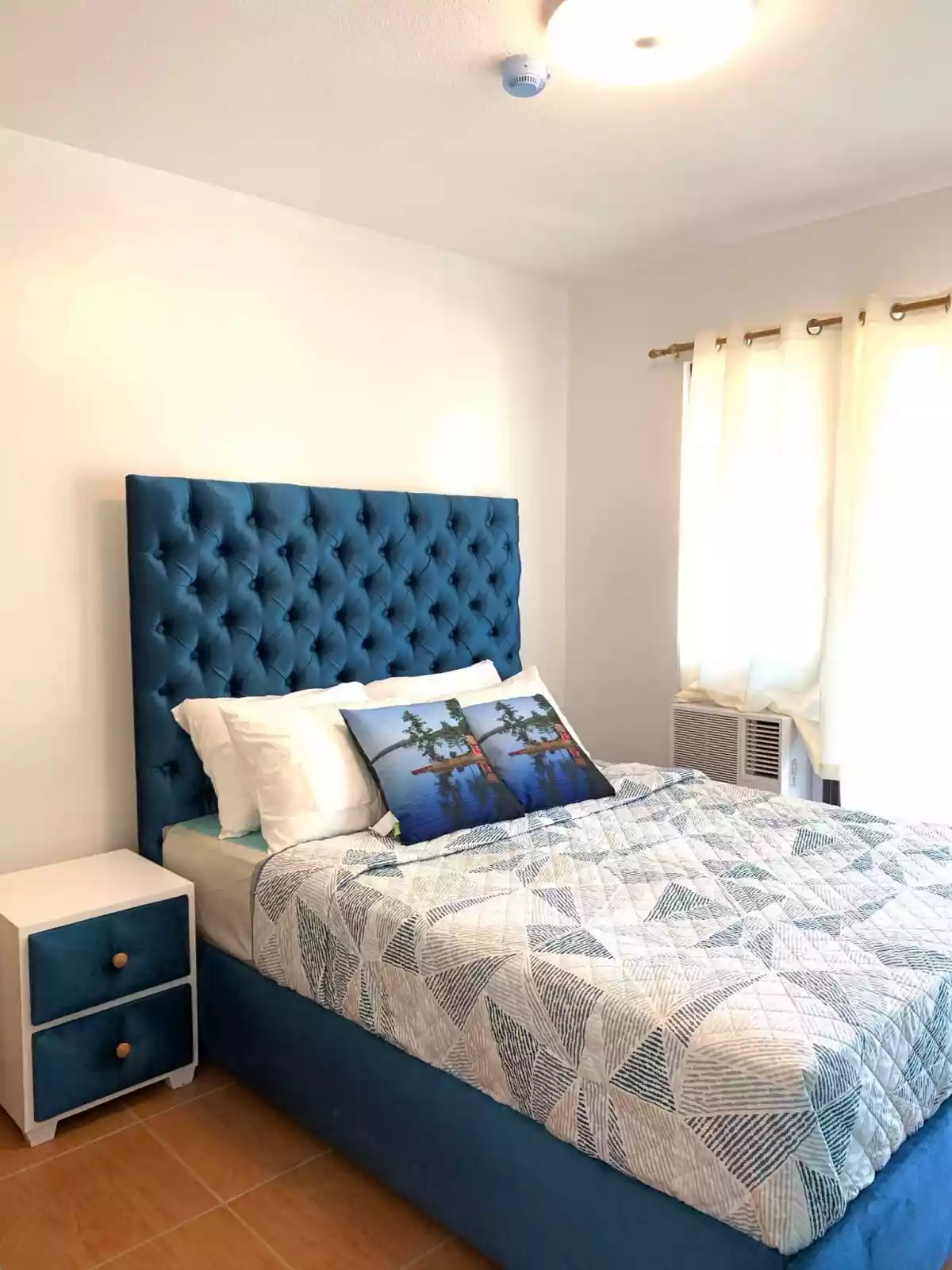 2 BEDROOM FULLY FURNISH CONDO WITH PARKING - photo 5