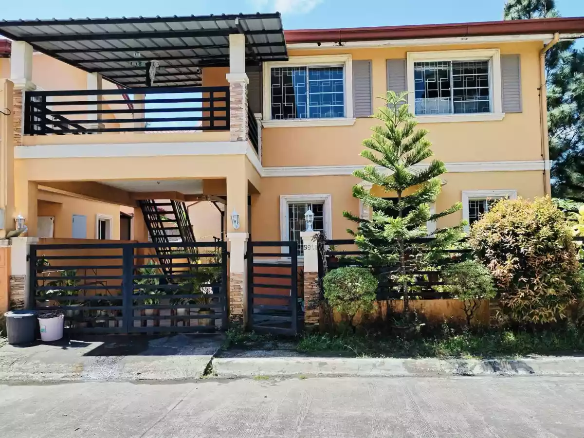 CORNER HOUSE IN CAMELLA MANDALAGAN — House and Lot in Bacolod, Negros Occidental, Philippines — Photo 4