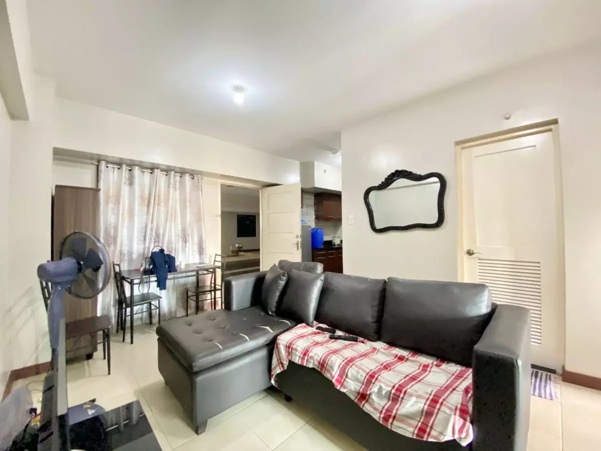 2BR UNIT WITH PARKING FOR SALE AT FLAIR TOWERS, MANDALUYONG — 2 Bedrooms in Mandaluyong, NCR, Philippines — Photo 4