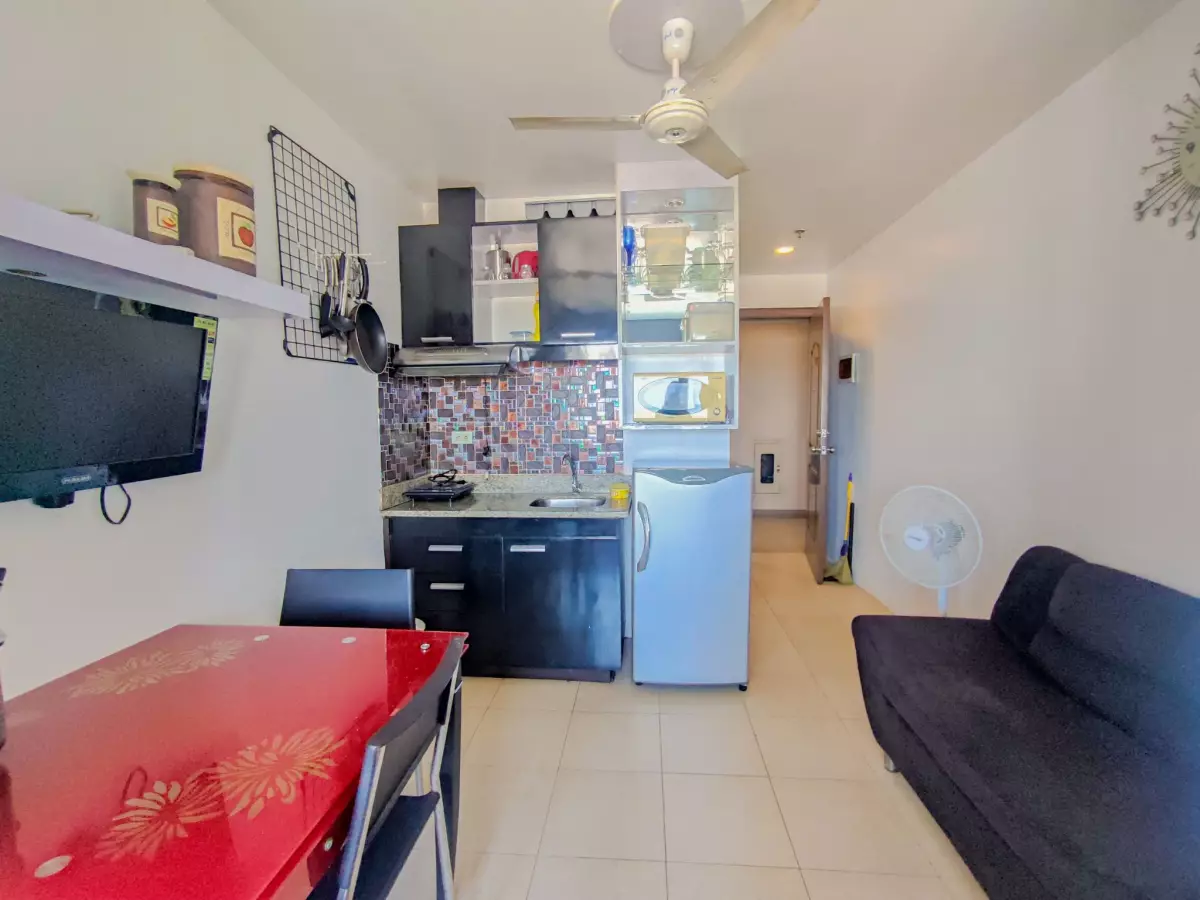 FURNISHED STUDIO UNIT FOR SALE at Ridgewood Towers  