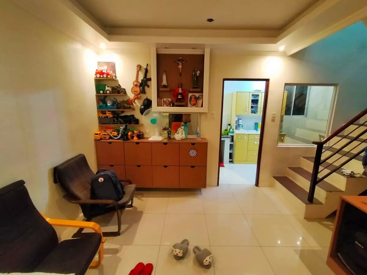 FOR ASSUME/SALE TOWNHOUSE IN VELMIRO HEIGHTS  - photo 5