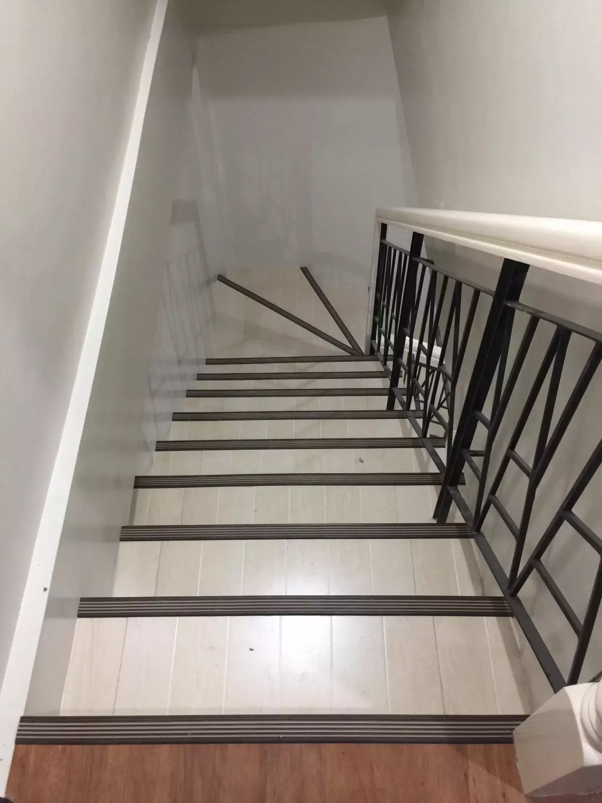 Open photo 12 of 49 — Affordable Townhouse Near MOA, Airport & City of Dreams