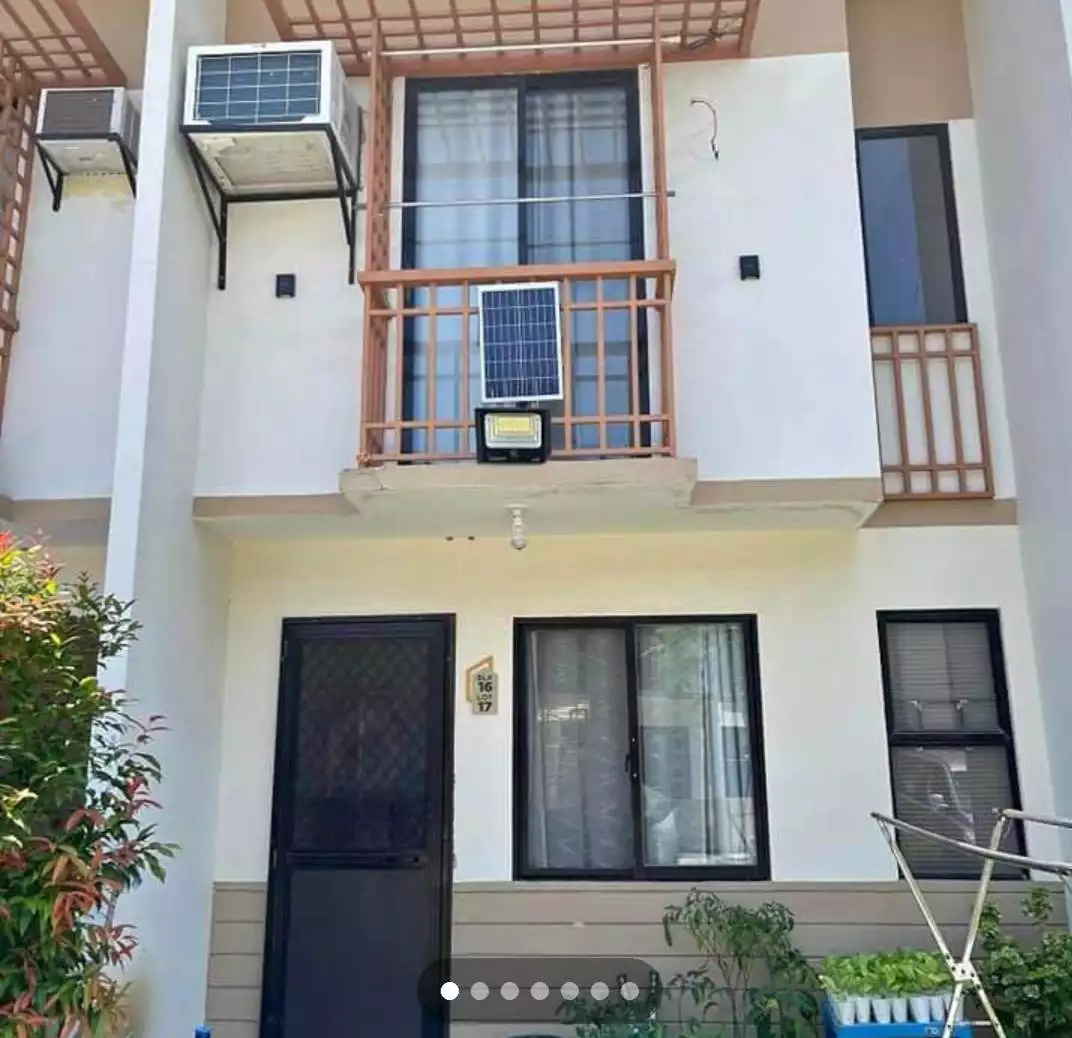 VERY RUSH SALE! 2 STOREY TOWNHOUSE! - photo 5