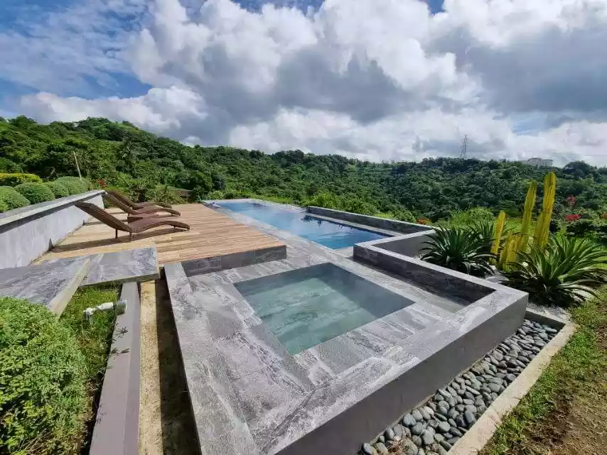 Events Place in Metro Tagaytay, Overlooking Taal — Commercial Lot in Batangas, Philippines — Photo 2