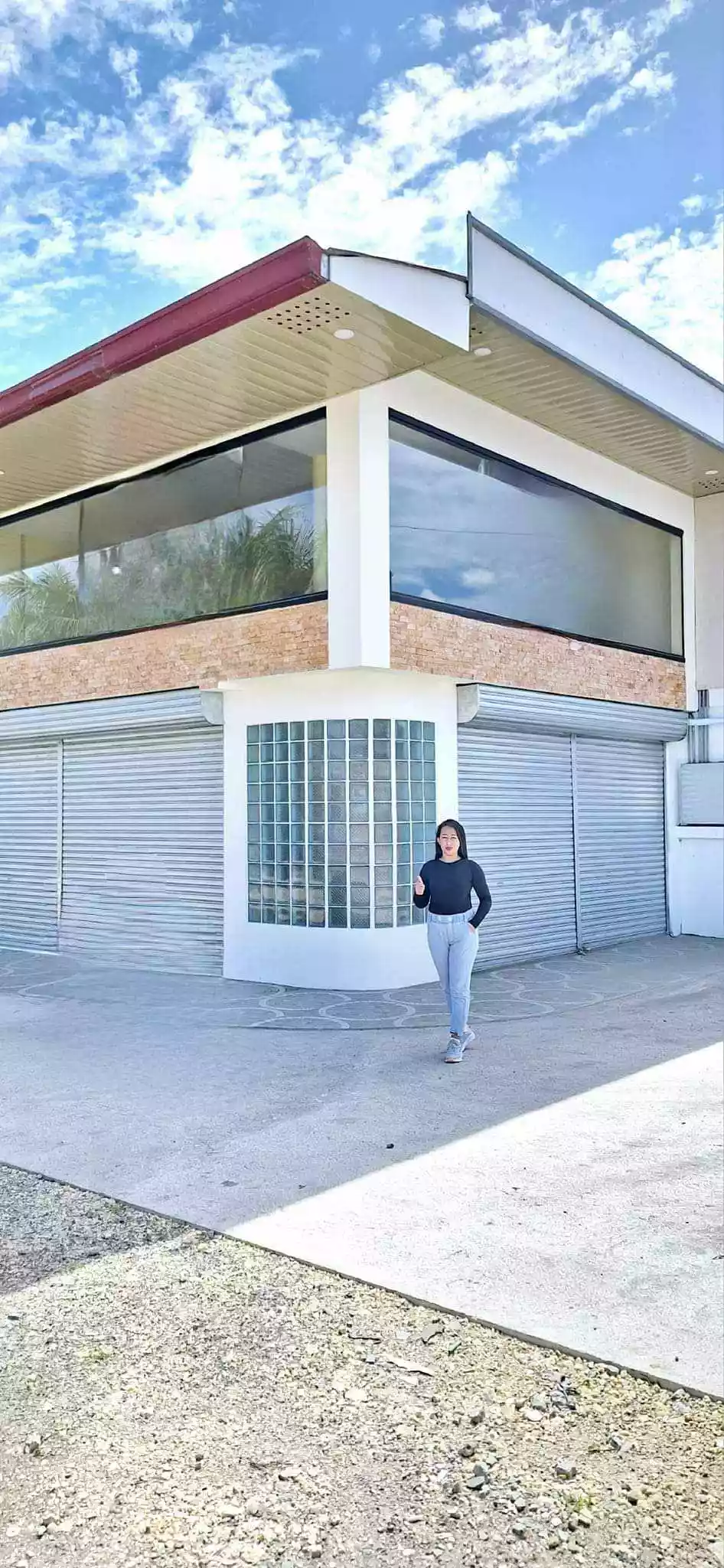 COMMERCIAL SPACES FOR RENT - photo 2