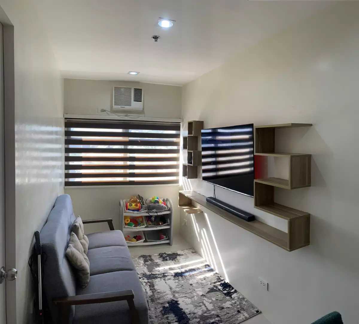 Fully-furnished 1 BR condo with parking for assume - photo 6