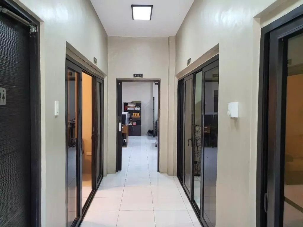 Spacious Modern House with Office and 5-Parking for Sale in Lapu-Lapu City — House and Lot in Lapu-Lapu City, Cebu, Philippines — Photo 7
