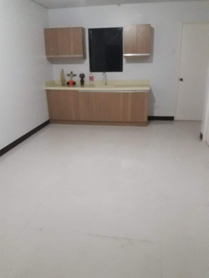 2 Storey Townhouse For Sale - photo 4