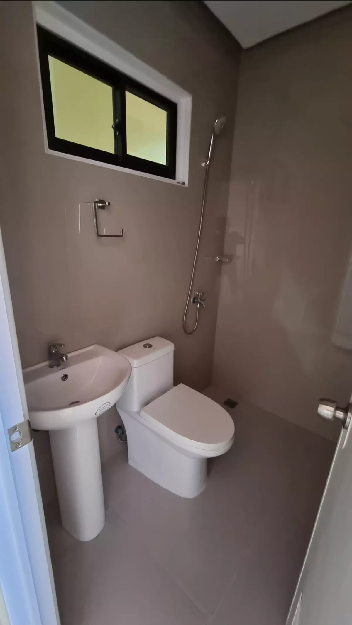 Pad for Rent - photo 5