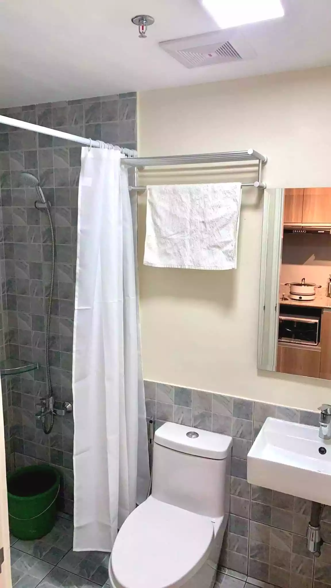 Studio with balcony for rent - photo 2