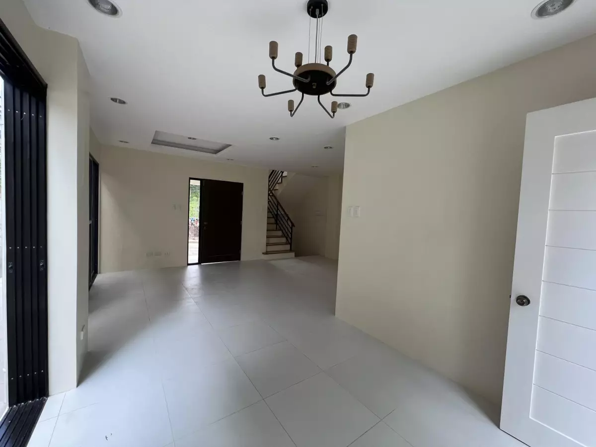 Single Detached House and Lot For Sale! — House and Lot in Cebu City, Cebu, Philippines — Photo 3
