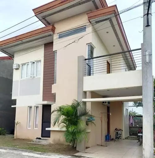 4BR Single Detached House and Lot in Basak, Mactan - photo 2