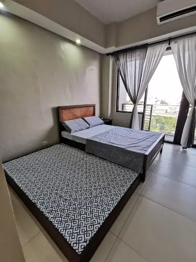 Open photo 115 of 127 — Minimalist Studio Unit For Rent Near Cebu Doc and Chong Hua Fuente with Beautiful View from Balcony
