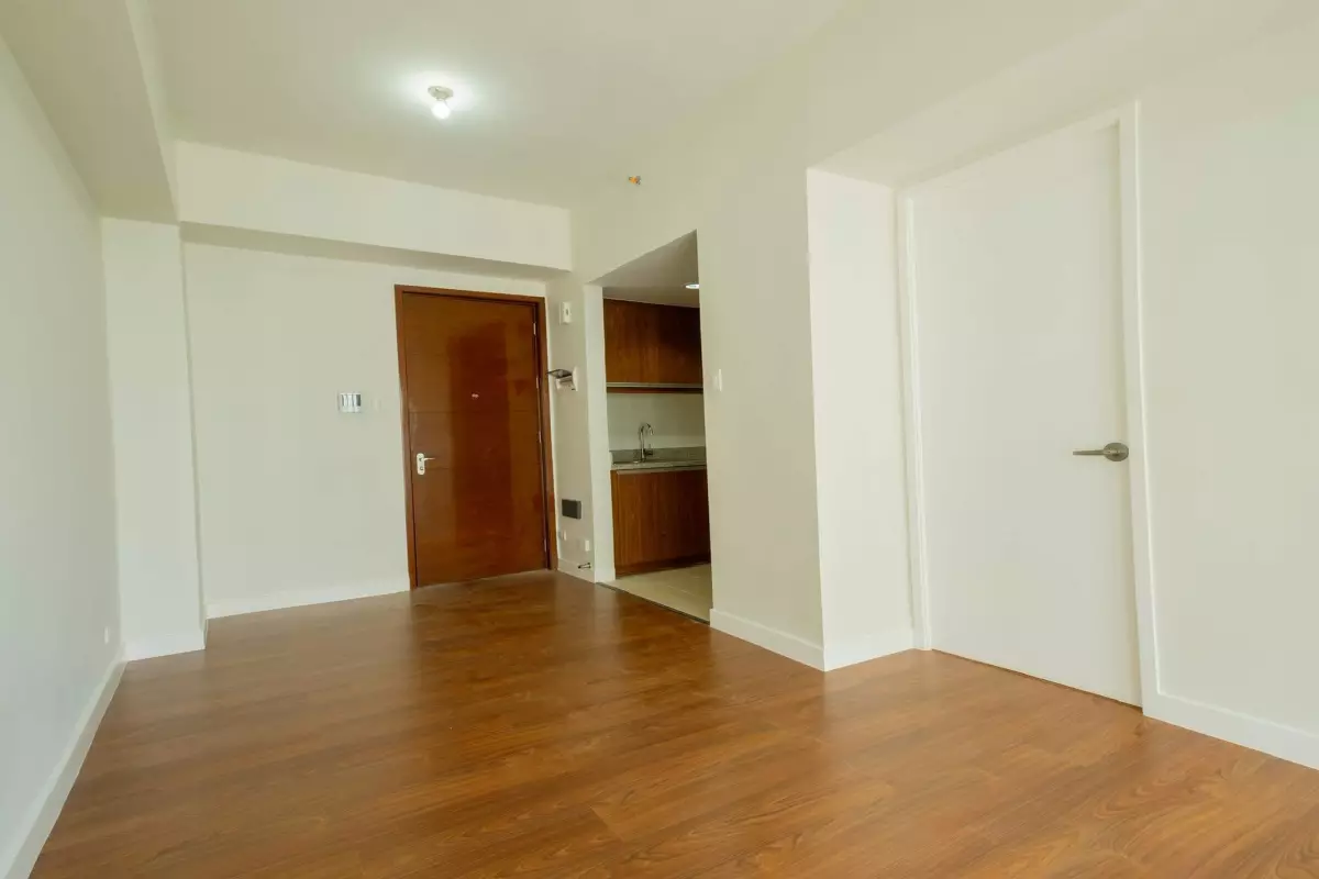 FOR SALE 1BR IN MARCO POLO - photo 2