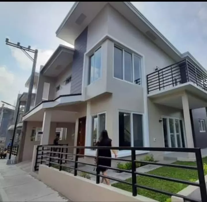 800 Maribago (2 storey Amihan Model )