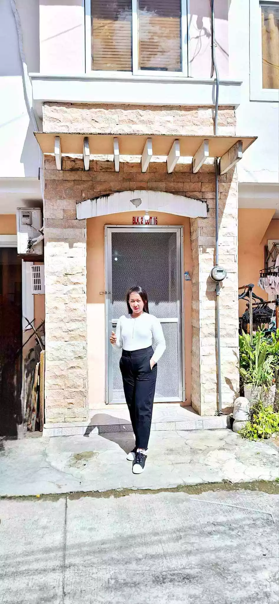 TWO-STOREY TOWNHOUSE FOR RENT