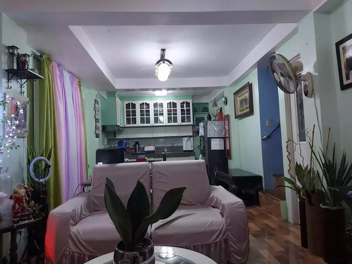 HOUSE &LOT FOR SALE!! — House and Lot in Tres De Mayo, Minglanilla, Cebu — Photo 3