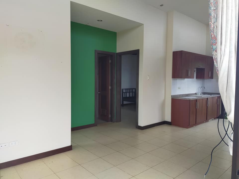 Sea view and mountain view 4 bedrooms 2 toilet and bath duplex house and lot in Poblacion Baclayon Bohol - photo 4