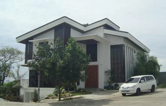 Amara house and lot - photo 2